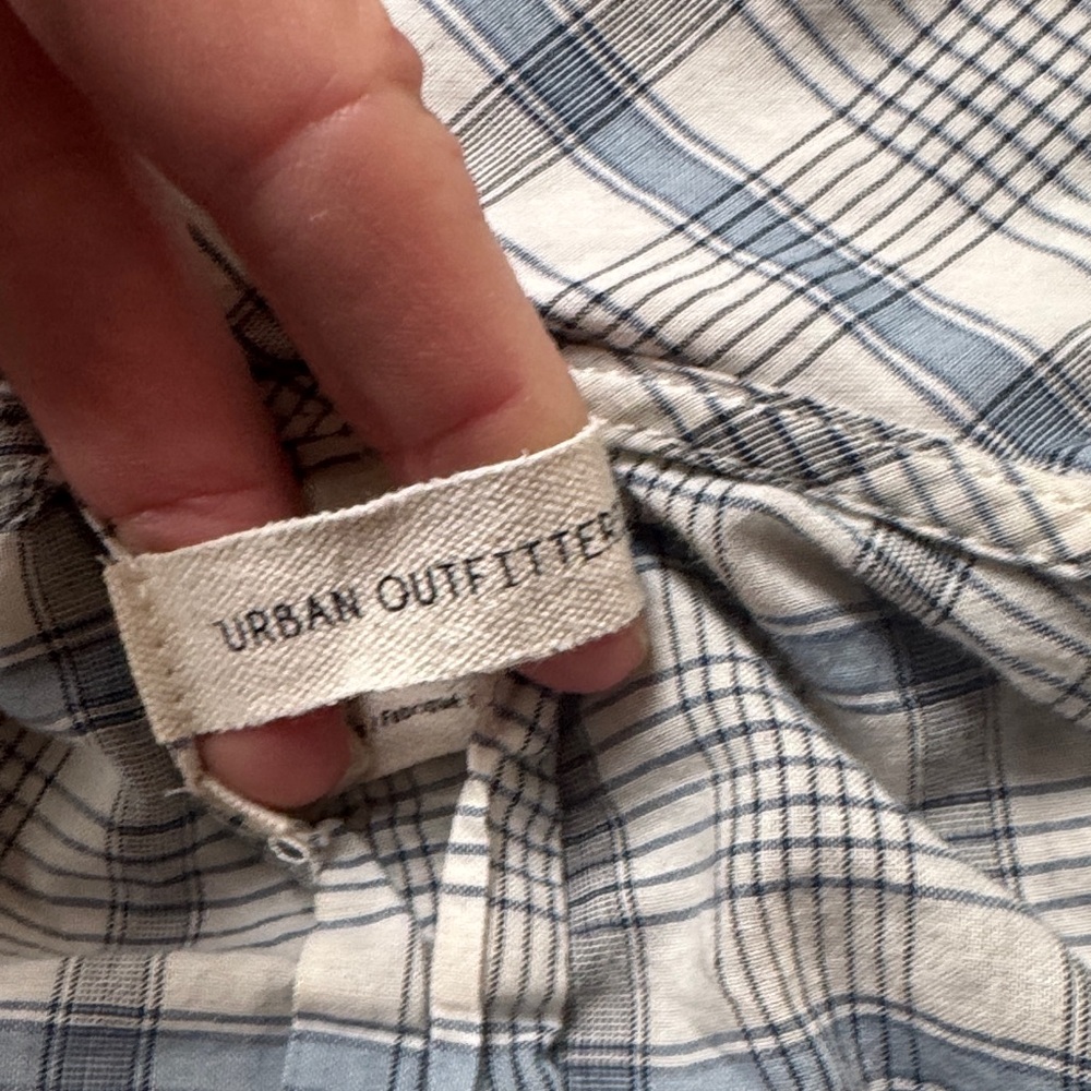 Urban outfitters women’s  Shirt in Gray and White - Picture 2 of 5